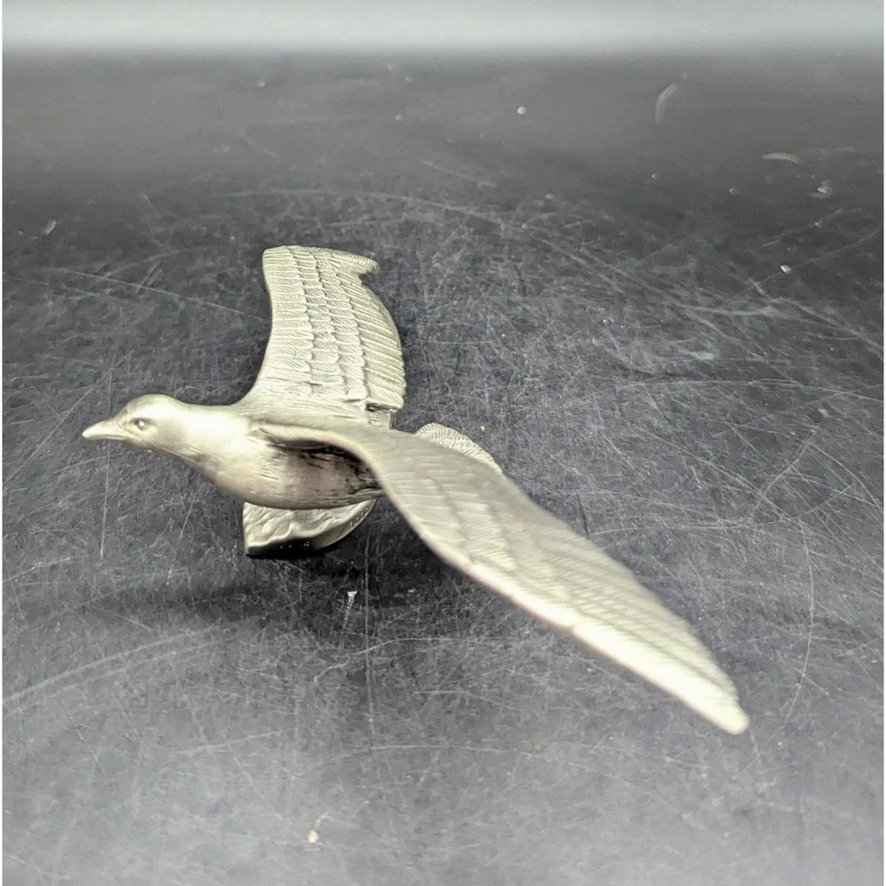 Seagull Bird In Flight Figurine by H.Wilson Limited Edition Lance Fine Pewter